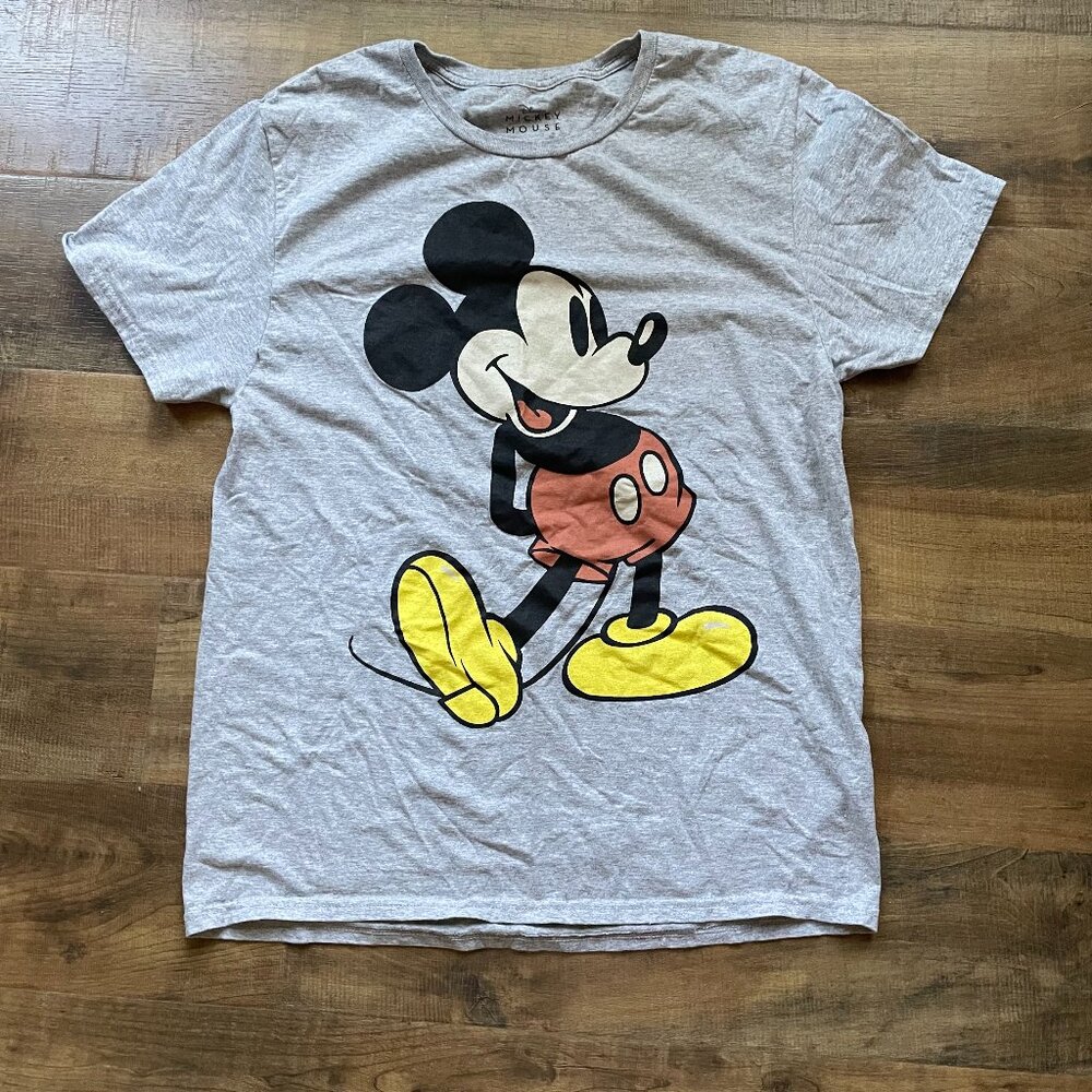 Disney Mickey Mouse Gray Graphic T-Shirt Size M Classic Cartoon Tee